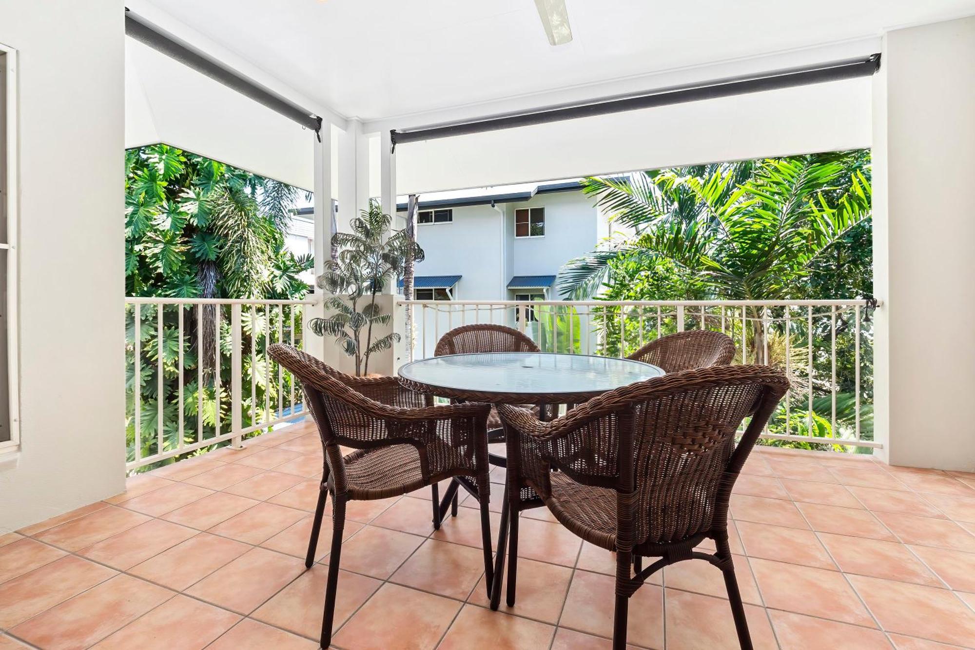 Arlington Apartments Клифтън Бийч Стая снимка