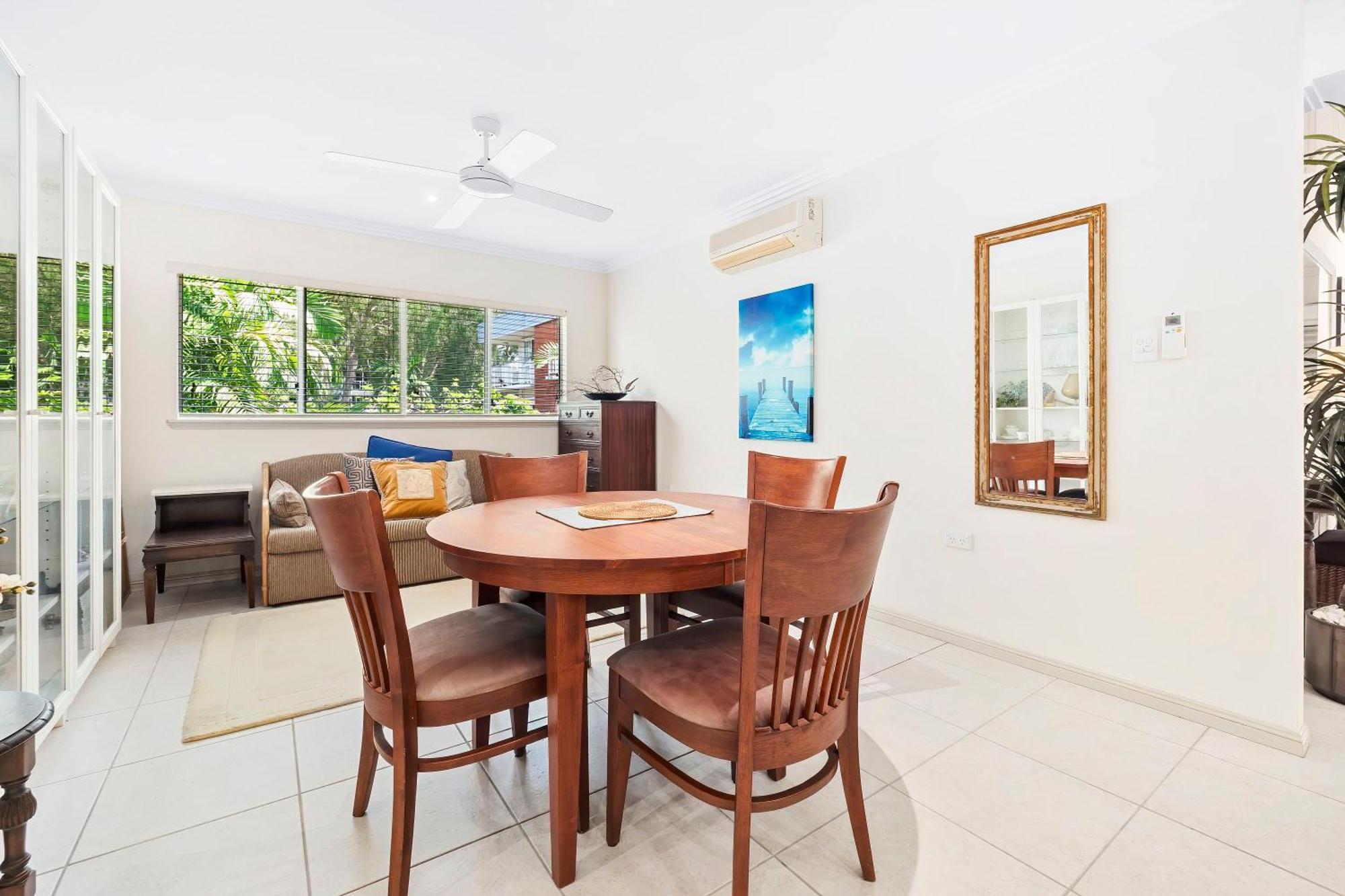 Arlington Apartments Клифтън Бийч Стая снимка